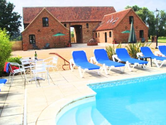 Thorpland Manor Barns